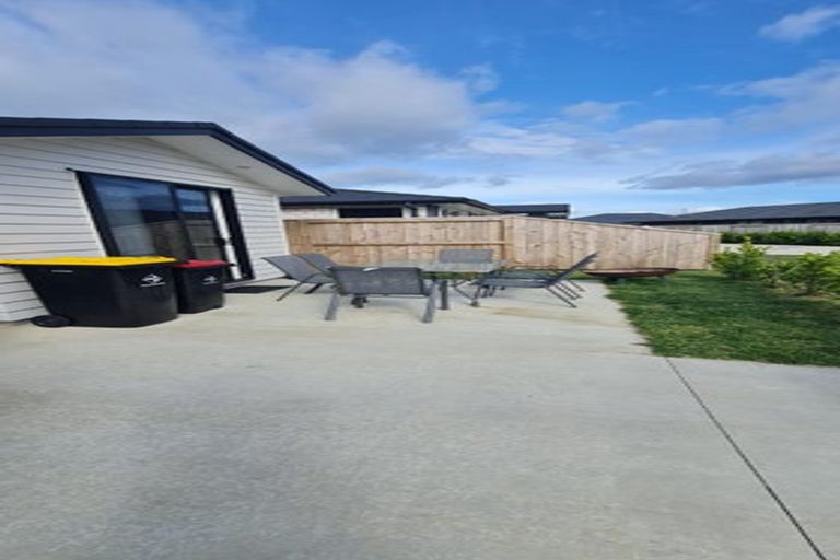 Photo of property in 29 Nursery Lane, Papamoa, 3118