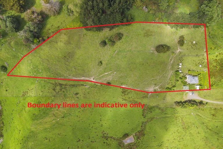 Photo of property in 14 Wilson Road, Hunterville, 4730