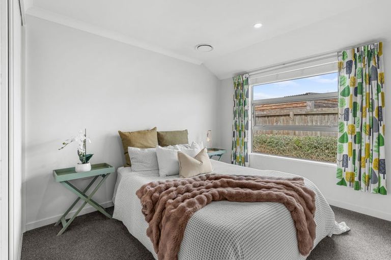 Photo of property in 8 Constance Place, Aidanfield, Christchurch, 8025