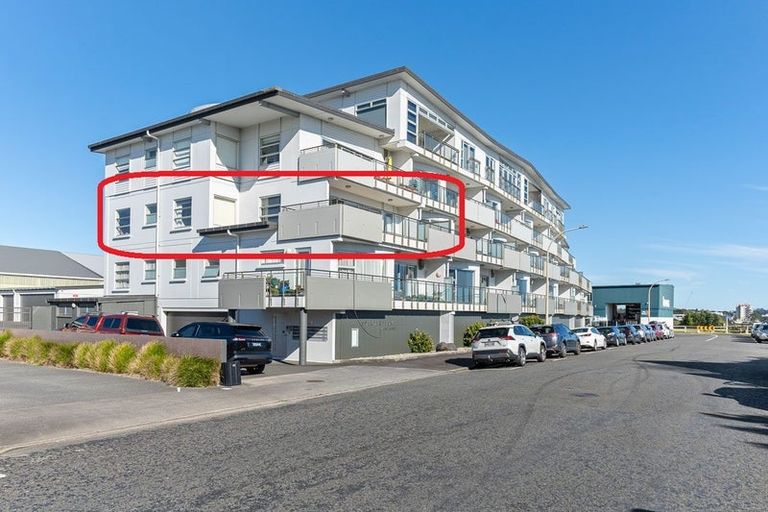 Photo of property in Quarterdeck, 12/4 Buller Street, New Plymouth, 4310
