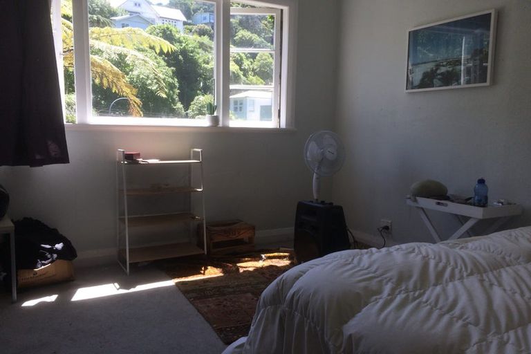 Photo of property in 137 Glenmore Street, Kelburn, Wellington, 6012