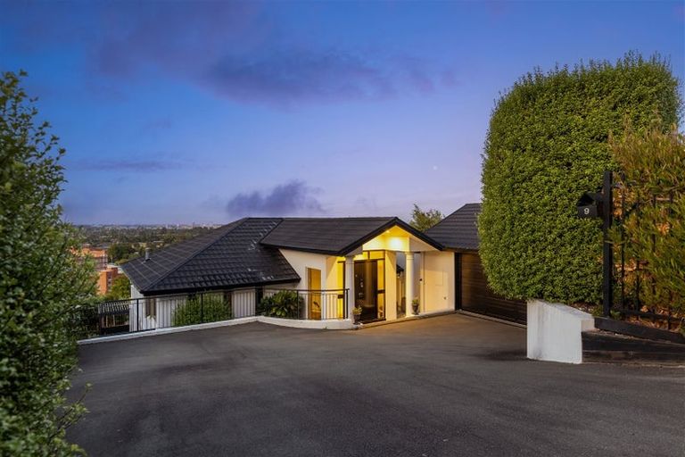 Photo of property in 9 Delhi Place, Cashmere, Christchurch, 8022