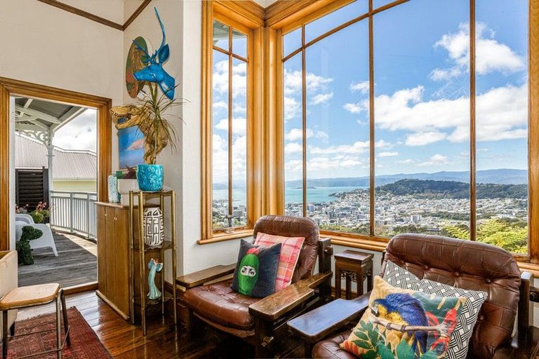 Photo of property in 9 Karepa Street, Brooklyn, Wellington, 6021