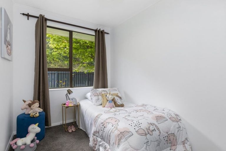 Photo of property in 3 Gribble Grove, Stokes Valley, Lower Hutt, 5019