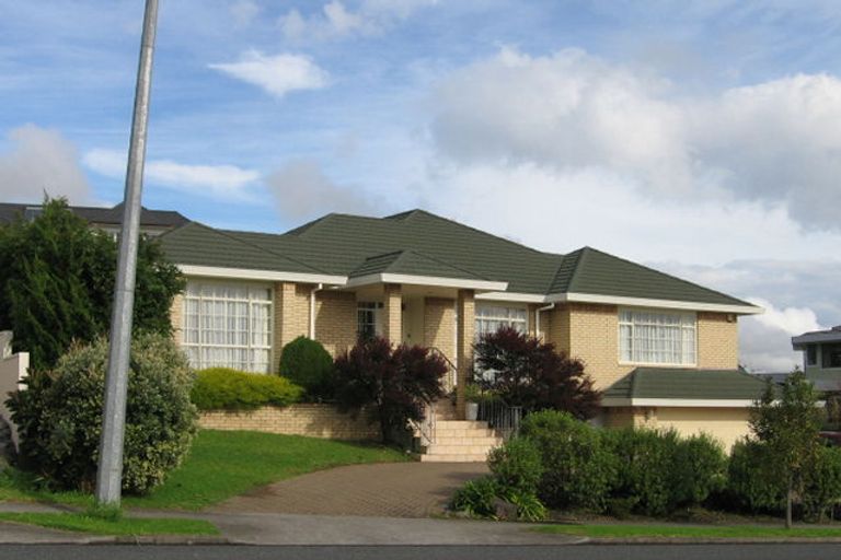 Photo of property in 22 Somerville Road, Shelly Park, Auckland, 2014