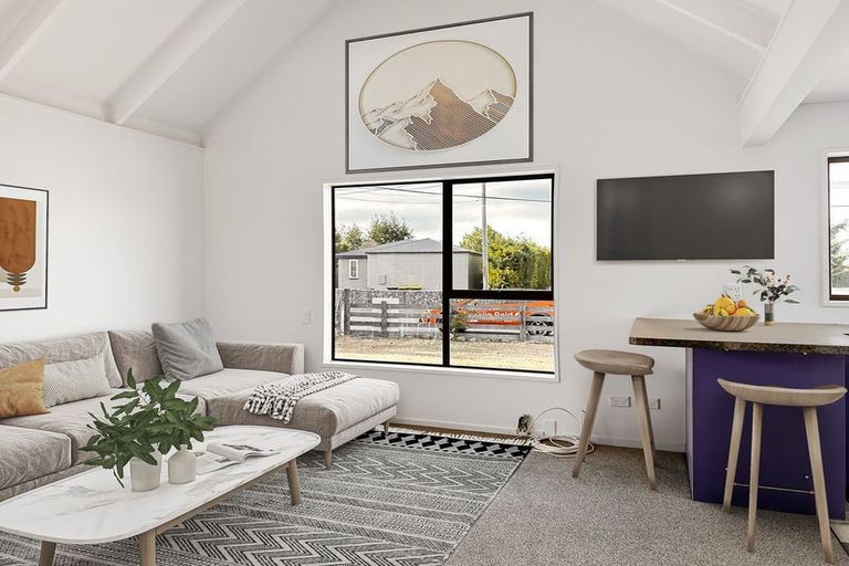 Photo of property in 72 Glencairn Road, Twizel, 7901