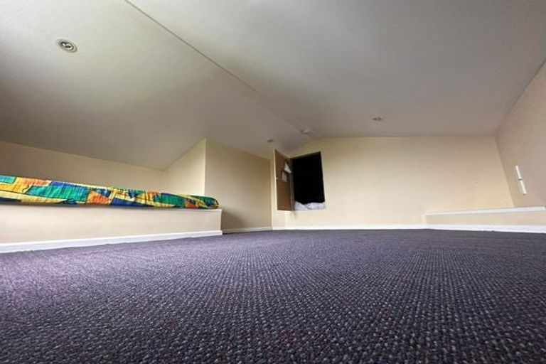 Photo of property in 31 Hardy Street, Waterloo, Lower Hutt, 5011