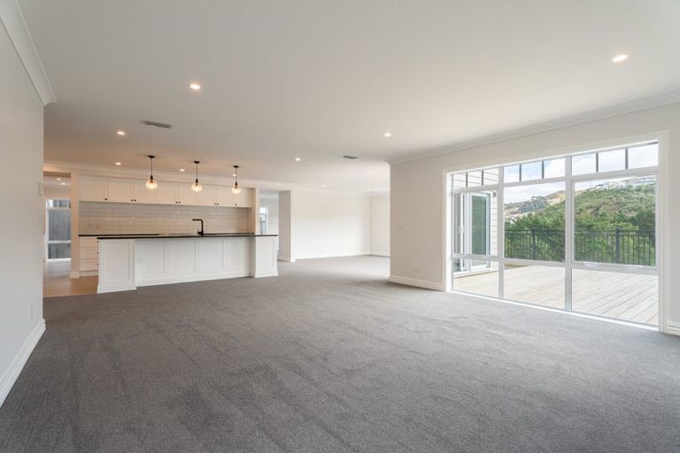 Photo of property in 28 Farnworth Terrace, Churton Park, Wellington, 6037