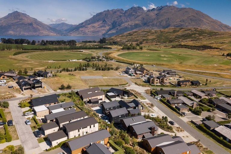 Photo of property in 7 Soudley Court, Jacks Point, Queenstown, 9371