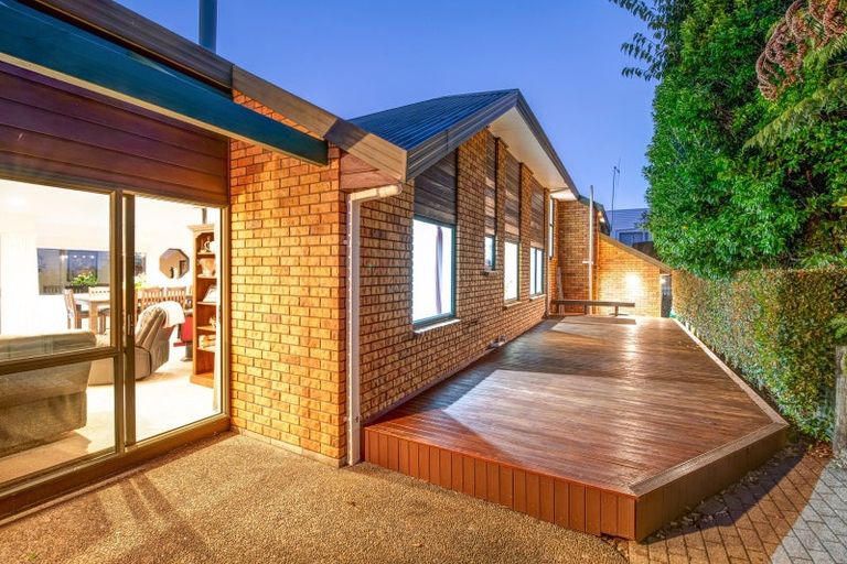 Photo of property in 99 Waldorf Crescent, Orewa, 0931