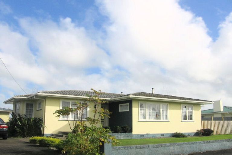 Photo of property in 3 Oriana Place, Highbury, Palmerston North, 4412