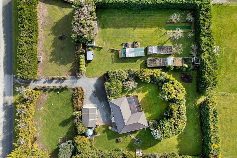 Photo of property in 1680 Hoskyns Road, Kirwee, Darfield, 7571