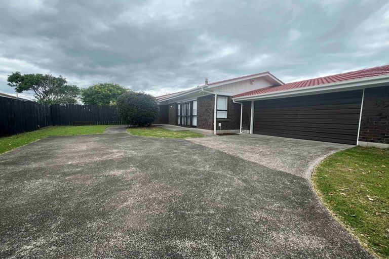 Photo of property in 160 Sturges Road, Henderson, Auckland, 0612
