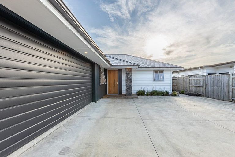 Photo of property in 30 Freedom Drive, Kelvin Grove, Palmerston North, 4414