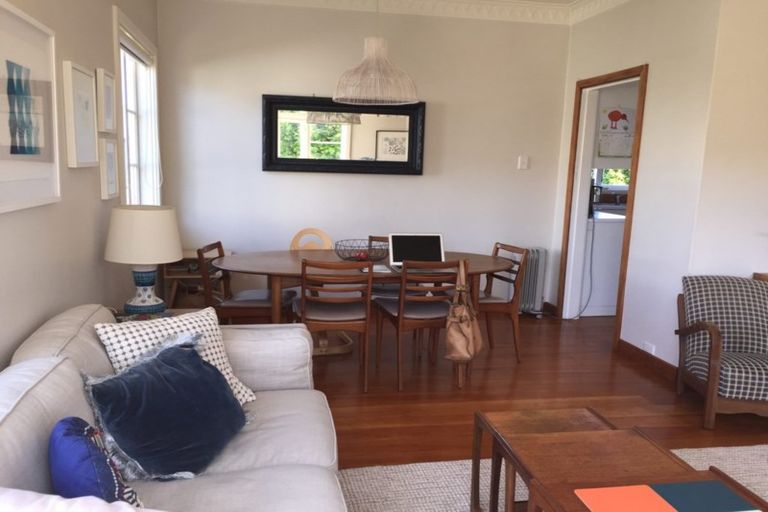 Photo of property in 12 Raumati Terrace, Khandallah, Wellington, 6035