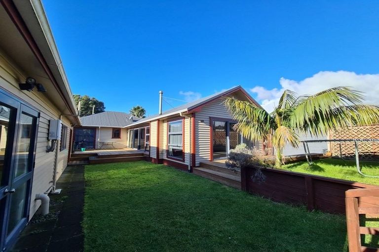 Photo of property in 36 Fitzroy Road, Fitzroy, New Plymouth, 4312