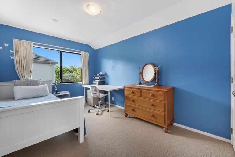 Photo of property in 21b Eastern Beach Road, Eastern Beach, Auckland, 2012