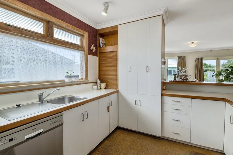 Photo of property in 36 Winchester Street, Levin, 5510