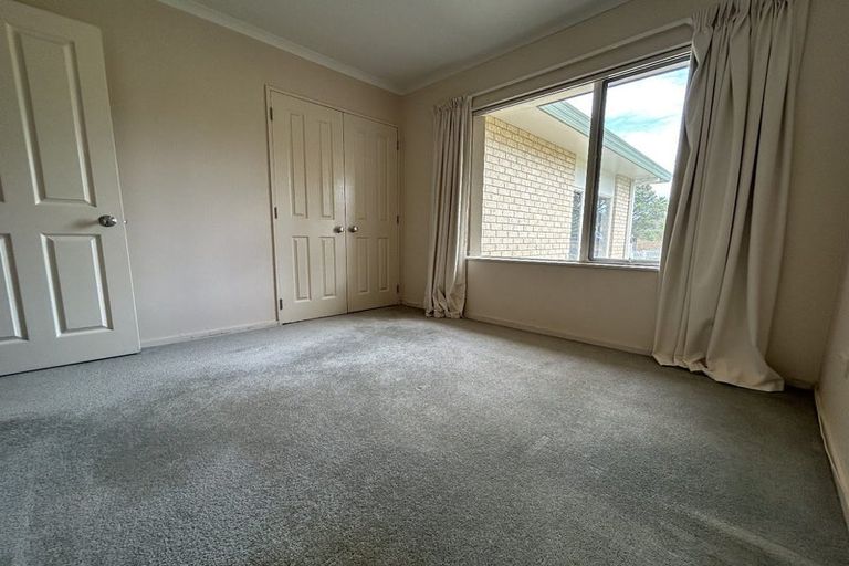 Photo of property in 74 Westerham Drive, Dannemora, Auckland, 2016