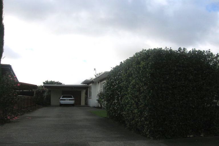 Photo of property in 18 Hollows Crescent, Takaro, Palmerston North, 4412
