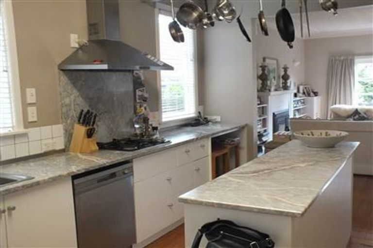 Photo of property in 7 Girvan Street, Fendalton, Christchurch, 8041