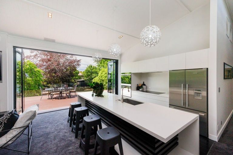 Photo of property in 27a Phoenix Avenue, Hokowhitu, Palmerston North, 4410