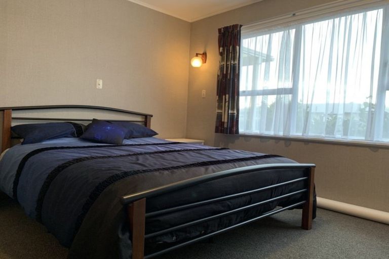 Photo of property in 11 Jull Crescent, Waipukurau, 4200