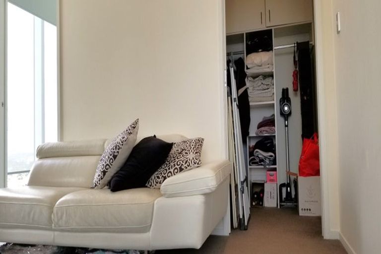 Photo of property in Sentinel Apartments, 1102/3 Northcroft Street, Takapuna, Auckland, 0622