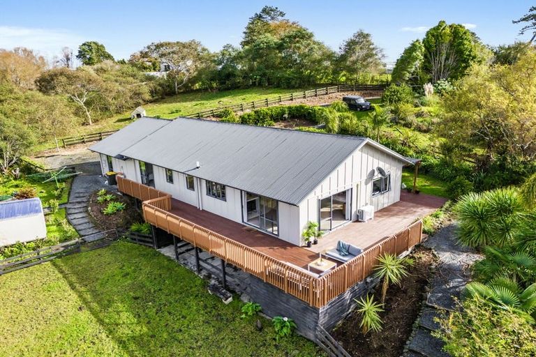 Photo of property in 62 Jeffs Road, Dairy Flat, Albany, 0794