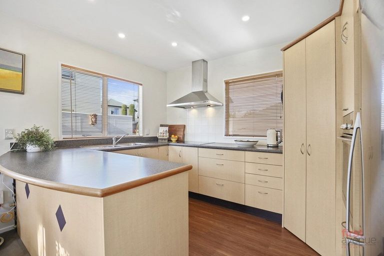 Photo of property in 25b Springfield Road, St Albans, Christchurch, 8014