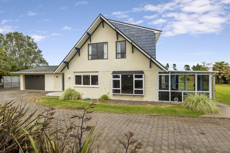 Photo of property in 296b Mangorei Road, Merrilands, New Plymouth, 4312