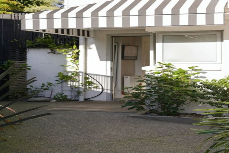 Photo of property in 30 Terrace Avenue, Mount Maunganui, 3116