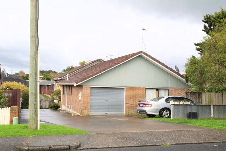 Photo of property in 2/43 Elliot Street, Howick, Auckland, 2014