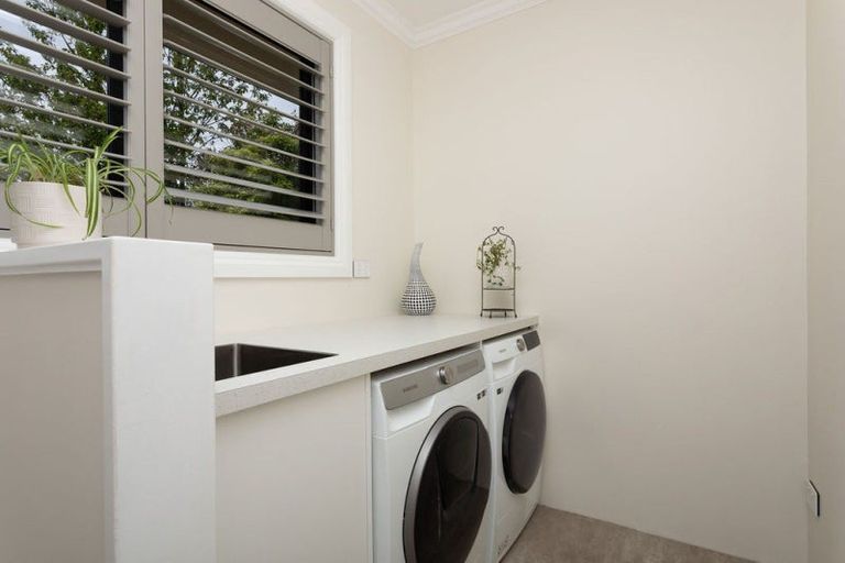 Photo of property in 20 Smith Street, Dannevirke, 4930