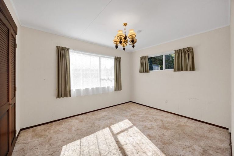 Photo of property in 198 Waihi Road, Hawera, 4610