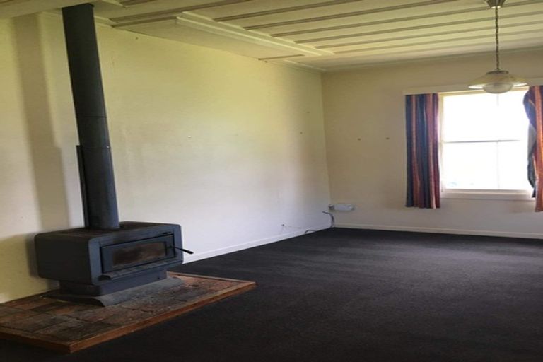 Photo of property in 42 Hussey Street, Waverley, 4510