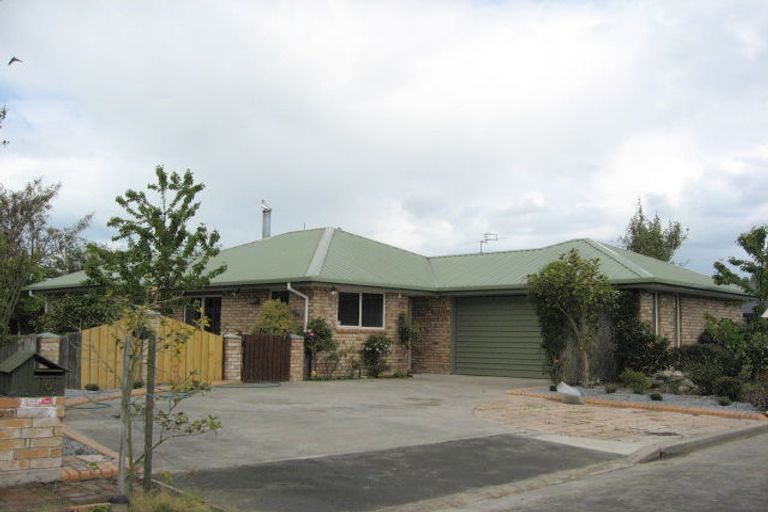 Photo of property in 6 Country Lane, Rangiora, 7400