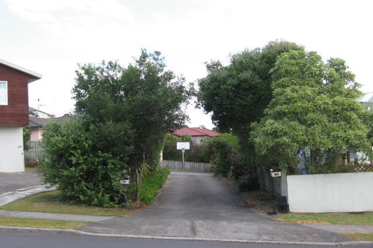 Photo of property in 98 Unsworth Drive, Unsworth Heights, Auckland, 0632