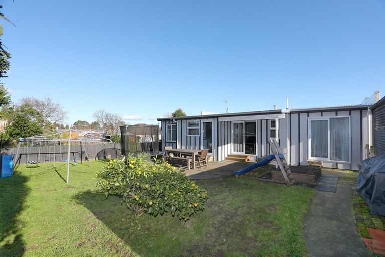 Photo of property in 67 Alexandra Street, Marton, 4710