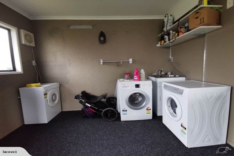 Photo of property in 22 Palomino Drive, Henderson, Auckland, 0612