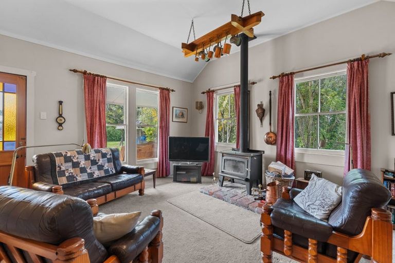 Photo of property in 12 Church Street, Greytown, 5712