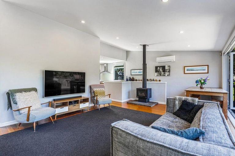 Photo of property in 80 Motutara Road, Muriwai, Waimauku, 0881