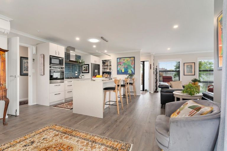 Photo of property in 8 Austin Reid Avenue, Carterton, 5713