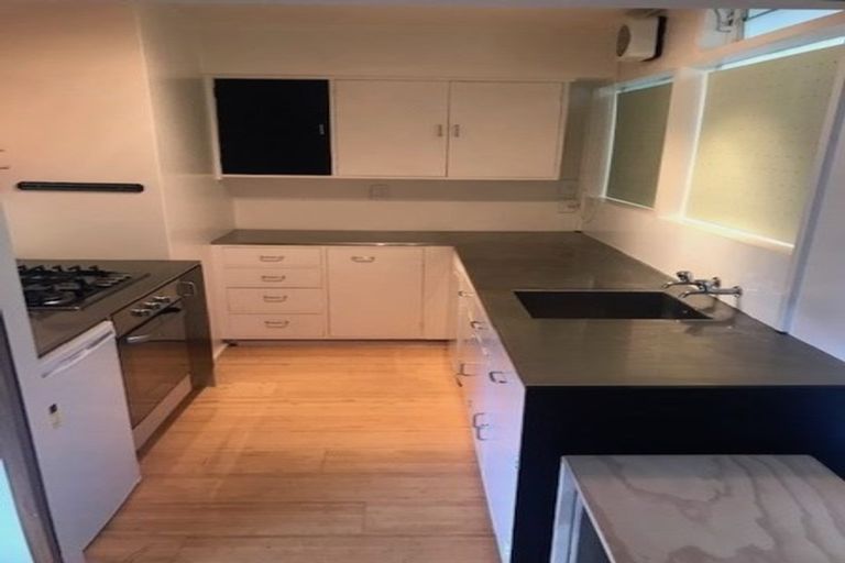 Photo of property in Embassy Court, 72 Brougham Street, Mount Victoria, Wellington, 6011