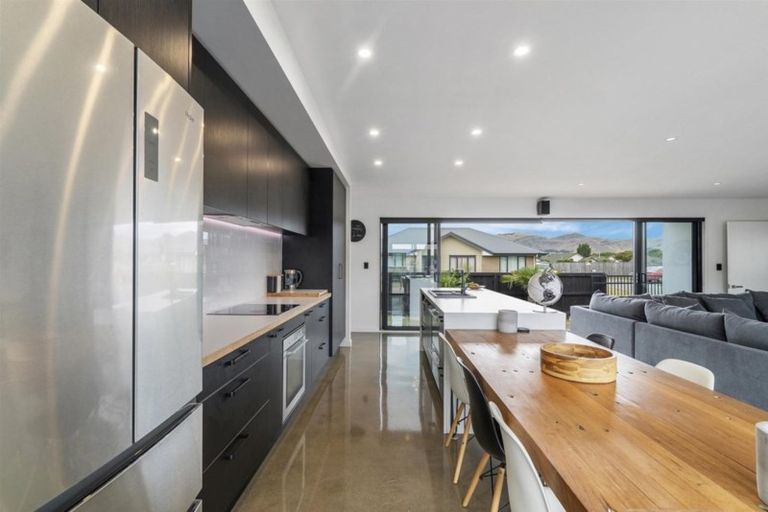 Photo of property in 10 Munich Place, Bromley, Christchurch, 8062