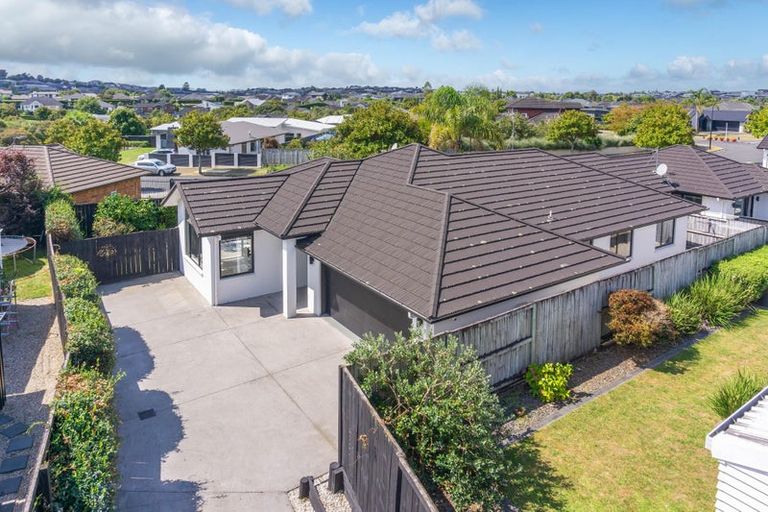 Photo of property in 15 Bree Place, Flagstaff, Hamilton, 3210