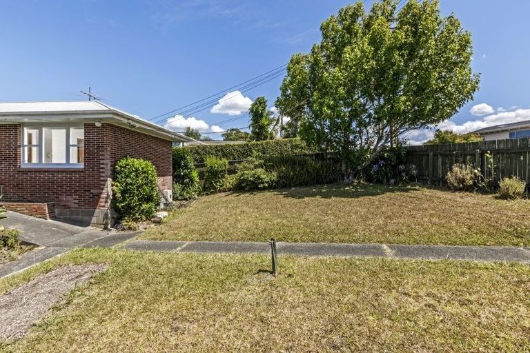 Photo of property in 98a Arran Road, Browns Bay, Auckland, 0630