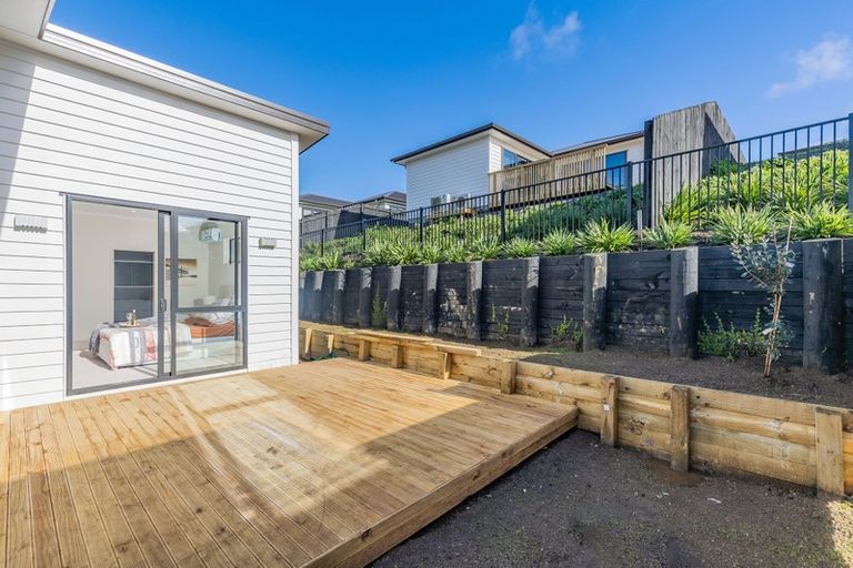 Photo of property in 3 Vintry Drive, Kumeu, 0810