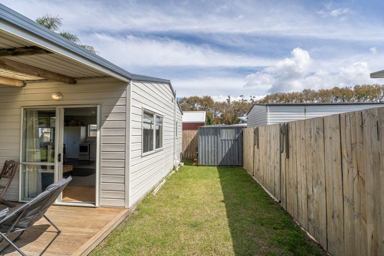 Photo of property in 26 Wells Place, Whitianga, 3510