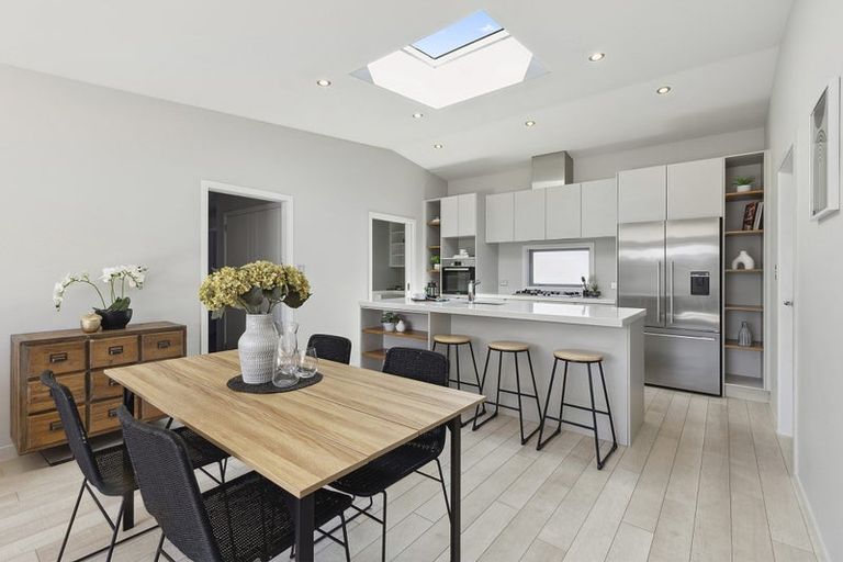 Photo of property in 9 Davies Street, Tawa, Wellington, 5028